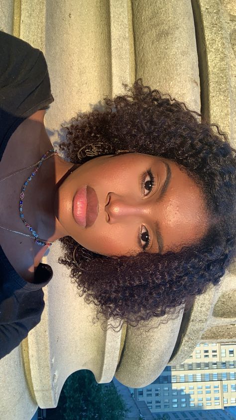 The sun was facing me and I wanted to capture the moment of me looking good in golden hour moment. Okay that is all. Coily Bob Hairstyles, Short Curly 4b Hair, Short 4a Hair, 4c Haircut, Natural Curly Hair Cuts, 3c Hair, Quick Natural Hair Styles, Natural Curls Hairstyles, Natural Curly Hair