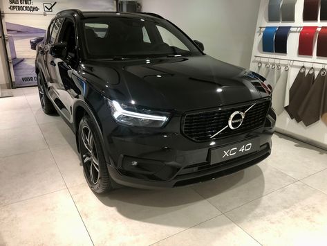 Volvo Xc40 Black, Volvo Xc, 2024 Wishlist, Volvo Xc40, Visual Board, Road Safety, Mid Size, Vroom Vroom, Future Car