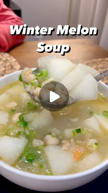 Wintermelon Soup Recipe, Winter Melon Soup Chinese, Winter Melon Recipe Chinese, Winter Melon Recipe, Scallops And Shrimp, Winter Melon Soup, Interracial Relationship, Bay Scallops, Vietnamese Foods