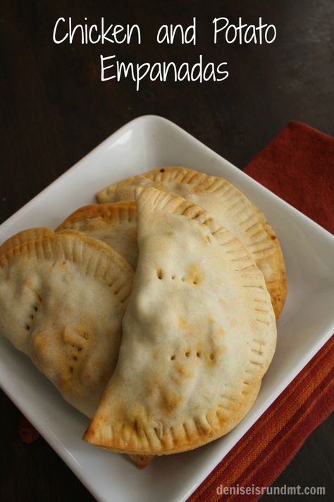 Chicken Potato Empanadas, Empanada Filling Recipes Chicken, Potato Empanadas, Tequila Lime Chicken, Dinner Board, Chicken Empanadas, Chicken And Potato, Chicken Mashed Potatoes, Chicken Chopped Salad