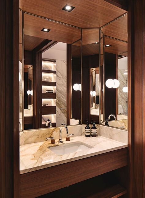 Luxurious bathroom with warm timber cladding. Design by Brewin Design Office Edition Hotel Bathroom, Mirror Luxury Design, Hotel Bathrooms Luxury, Hotel Room Interior Luxury, Luxury Bathroom Cabinets, Singapore Apartment, Hotel Bathroom Design, Singapore Botanic Gardens, New York Vibes