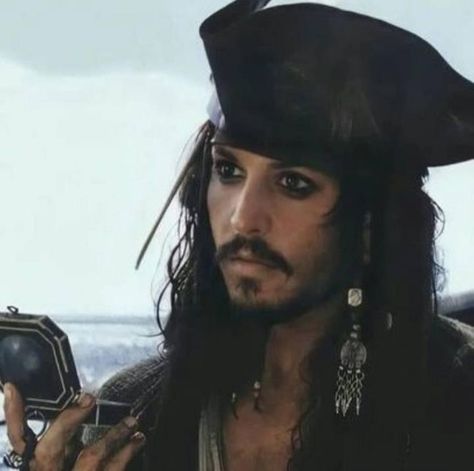 Tweets liked by Gale Correnti (@CorrentiGale) / Twitter Johnny Depp Characters, Barnabas Collins, جوني ديب, Kaptan Jack Sparrow, Sweeney Todd, Captain Jack Sparrow, Pirate Life, Captain Jack, Willy Wonka