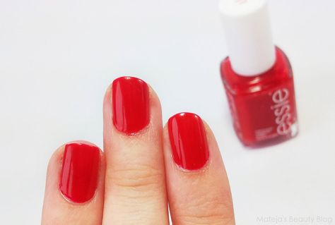 Essie Really Red, Lipstick Nails, Clear Spring, Poppy Red, Nails Desing, Care Skin, Body Hair, Makeup Hair, Red Poppies