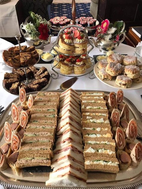 Tea House Food, Tea Time Menu Ideas, Tea Party Wedding Food, High Tea Platter, Tea Party Buffet Table Display, Afternoon Tea Set Up, Tea Party Food Table Display, Afternoon Tea Wedding Reception, Afternoon Tea Party Ideas