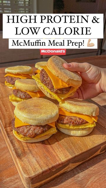 Healthy Mcmuffin, Light Laughing, Laughing Cow Cheese, Chicken Mince, Low Calorie Breakfast, Cow Cheese, High Protein Meal Prep, Healthy High Protein Meals, High Protein Low Calorie