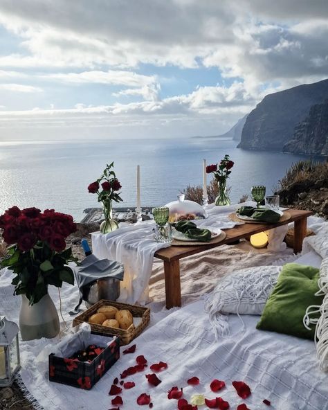 Ready for the proposal with one of the best views on the island 😍 Proposal In Mexico, South Africa Proposal, Spain Proposal, Cancun Proposal, Vacation Proposal, Gf Proposal, Dream Proposal, Proposal Pictures, Best Proposals