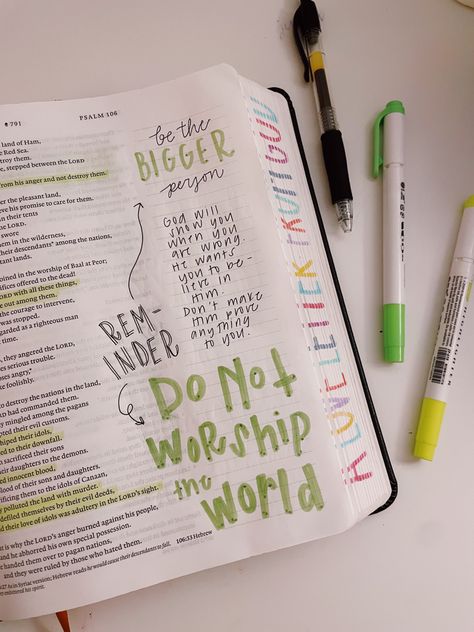 Bible Study Psalms, Pretty Bible Notes, Bible Margin Notes, Bible Journaling In Bible, Bible Study Aesthetic Notes, Bible Notes In Bible, Bible Study Notes Aesthetic, Aesthetic Bible Notes, Psalms Bible Journaling