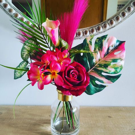 Modern Small Bright Tropical Boho Floral Arrangement in Gold Neck Vase 16W x 19H Calla Lilies, Monstera Leaf, Orchid, Palm Leaf, Roses, Plumeria, Hot Pink Pampas, Thistle More tropical arrangements here: https://www.etsy.com/shop/SweetPeaPetalsDesign?ref=seller-platform-mcnav&section_id=44918025 Hot Pink Pampas, Leaf Roses, Tropical Arrangements, Bridal Bouquet Styles, Pink Pampas, Orchid Flower Arrangements, Tropical Floral Arrangements, Tropical Flower Arrangements, Tropical Boho