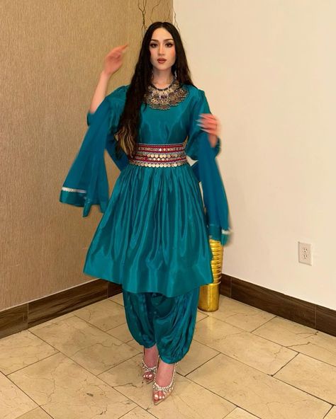 All Kinds of Afghani dresses👗 are provided by order too! WhatsApp +92 316 5279262 For more details please DM to place an order colour can be changed 𝐒𝐡𝐢𝐩𝐩𝐢𝐧𝐠: 𝐖𝐨𝐫𝐥𝐝𝐰𝐢𝐝𝐞 𝐃𝐇𝐋, 𝐒𝐤𝐲𝐧𝐞𝐭, 𝐅𝐞𝐝𝐄𝐱 𝐂𝐚𝐥𝐥/𝐒𝐌𝐒 . . .#afghanwedding #afghanidress #afghangirls #stylish #fghanmodels #afghancouple #afghanmusic #afghanculture #afghanwomen #afghanlove #afghanfashion #afghanistan🇦🇫 #afghanshopping #afghanshow #newcollection #newdress #afghanclothes #usa🇺🇸 #unitedkingdom #canada🇨🇦 #canada🇨🇦 #newzeland🇳🇿 #france🇫🇷 #... Modest Long Dresses, Afghani Dresses, Afghani Dress, Pretty Party Dresses, Afghani Clothes, Saree Blouses Online, New Look Dresses, Baby Clothes Patterns Sewing, Evening Gowns With Sleeves