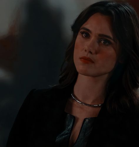 Poppy Drayton, Alice Liddell, Veronica Roth, Vampire Hunter, Story Inspiration, Walkers, Series Movies, Face Claims, Poppies