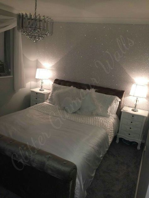 Small Scandinavian Bedroom, Wallpaper Bedroom Ideas, Glitter Wallpaper Bedroom, Glitter Bedroom, Sweet Bedroom, Silver Bedroom, Feature Wall Bedroom, Glitter Wall, Wall Bedroom