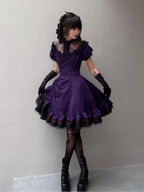 Black Purple Dress Prom, Pastel Goth Dress Prom, Dark Purple Fashion Aesthetic, Purple Dress Gothic, Purple Steampunk Dress, Black And Purple Dress Short, Purple And Black Dress Gowns, Black And Purple Clothes Aesthetic, Purple Winter Outfit Aesthetic