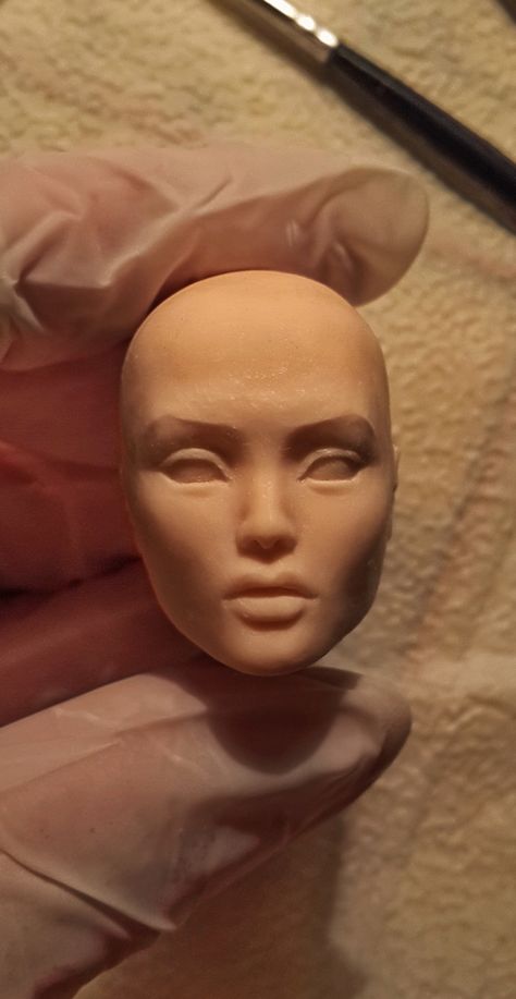 Polymer Clay Sculpture People, Lips Clay Sculpture, Polymer Clay Face Sculpture, How To Sculpt A Face With Clay Step By Step, Clay Face Tutorial, Polymer Clay Figures People, Clay Figures People, Polymer Clay Face, Polymer Clay People