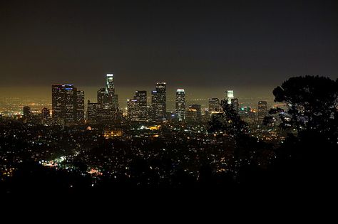 Los Angeles Skyline Los Angeles At Night, Los Angeles Aesthetic, Los Angeles Skyline, Los Angeles City, Dark City, City Of Angels, California Love, California Dreamin', Dream City