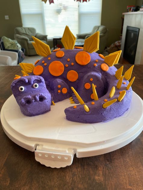 Childrens Party Food, Dragon Themed Birthday Party, Dragon Birthday Cakes, Dinosaur Birthday Cake, Dragon Cakes, Purple Dinosaur, Dragon Birthday Parties, Dino Cake, 70th Birthday Cake