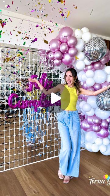 Tornaglobos on Instagram: "Decoración de cumpleaños disco en casa🪩💃🥳   App que use👇🏻 @creadorparty  Descárgala en App Store o Play Store desde tu celular💖  #decoracióncumpleaños #tutorialglobos #tornaglobos #fiestadisco #appcreador" April 6, Disco Party, App Store, On Instagram, Quick Saves, Instagram