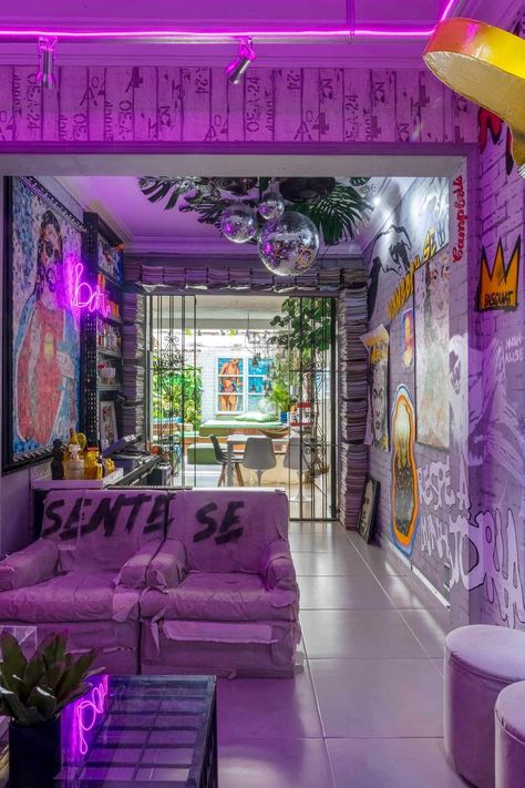 Tattoo Shop Decor, Graffiti Furniture, Tattoo Studio Interior, Purple Furniture, Nice Rooms, Nightclub Design, Piano Bar, Secret Place, Studio Interior