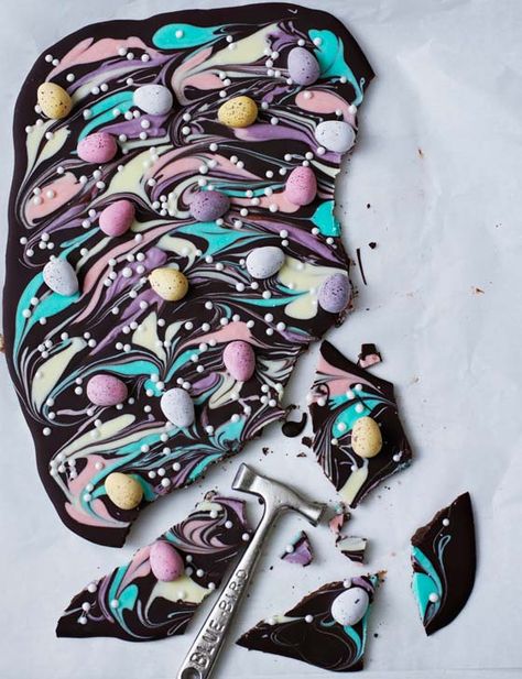 Easter bark - so easy and so delicious. Easter Bark, Candy Bark, Easter Baking, Easter Goodies, Bark Recipe, Chocolate Bark, Easter Dinner, Easter Candy, Easter Chocolate