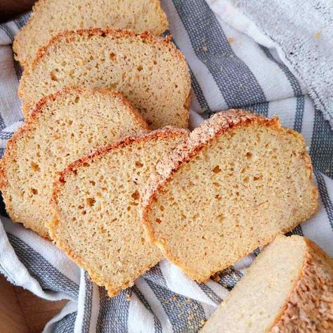 This gluten-free millet bread only calls for millet flour and a few other ingredients! This is one of the easiest gluten-free bread recipes! Millet Flour Muffins, Hulled Millet Recipes, Millet Bread Recipe, Millet Flour Recipes, Amaranth Bread, Gluten Free Bread Recipe Easy, Millet Bread, Millet Flour, Millet Recipes