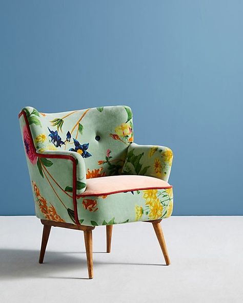 11 Best Accent Chairs For Adding Personality To Your Living Room - Stylish Arm Chairs Unique Living Room Furniture, Fun Living Room, Unique Furniture Pieces, Hammock Chair, Arm Chairs Living Room, Comfy Chairs, Arm Chairs, Bedroom Chair, Furniture Restoration