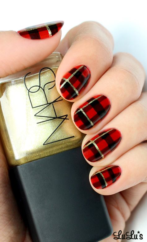 Black and Red Plaid Print Nail Tutorial Checkers Nails, Holiday Nails Easy, Plaid Nail Art, Plaid Nails, Christmas Nails Easy, Awesome Nails, Nails Easy, Holiday Nail, Nails Now