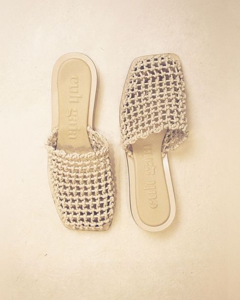 CULT GAIA (@cultgaia) • Instagram photos and videos Fire Shoes, Fashion 2025, Slippers Crochet, Knitting Fashion, Classic Outfit, Product Ideas, Crochet Shoes, Cult Gaia, Crochet Slippers