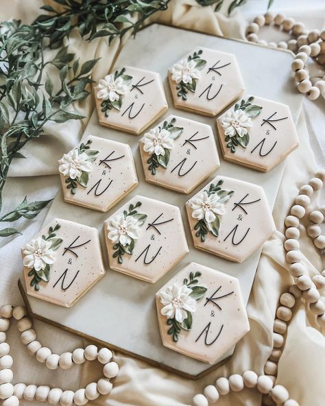 Wedding Cake & Cookie Designer (@k_sweetdesigns) • Instagram photos and videos Vow Renewal Cookies Decorated, Wedding Cookies Sage Green, Minimalist Wedding Cookies, Wedding Gingerbread Cookies, Floral Wedding Cookies Decorated, Wedding Shower Cookies Decorated Simple, Vintage Wedding Cookies, Initial Wedding Cookies, Simple Wedding Cookies Royal Icing