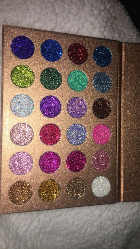 Bomb Dot Com palette Makeup Closet, Big Eyeshadow Palette, Professional Makeup Kit, Euphoria Makeup, Wedding Eye Makeup, Makeup Pallets, Glitter Pigment, Handbag Essentials, Makeup Game