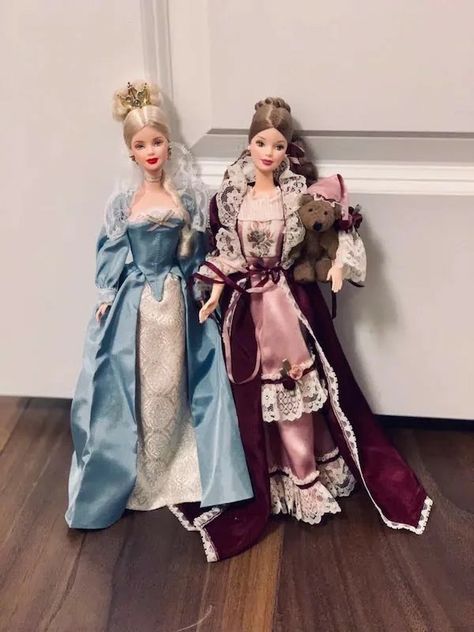 Old Dresses, Dream Doll, Doll Photography, Barbie Collector, Barbie Dress, Custom Dolls, Barbie Dolls, Harajuku, Victorian Dress