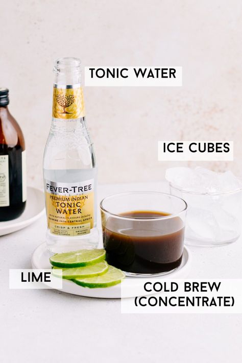 Tonic Water Recipe, Coffee Tonic, Summer Coffee Drinks, Coffee Popsicles, Cold Brew Coffee Concentrate, Cold Brew Recipe, Coffee Shot, Slice Of Lime, Summer Drink Recipes