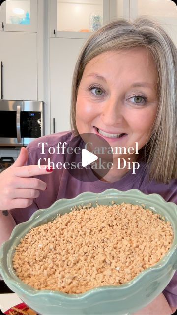 Toffee Cheesecake Dip, Toffee Caramel Cheesecake Dip, Caramel Cheesecake Dip, Tomato Bisque Recipe, Toffee Dip, Toffee Bites, Toffee Cheesecake, Cheesecake Dip Recipe, Awesome Desserts