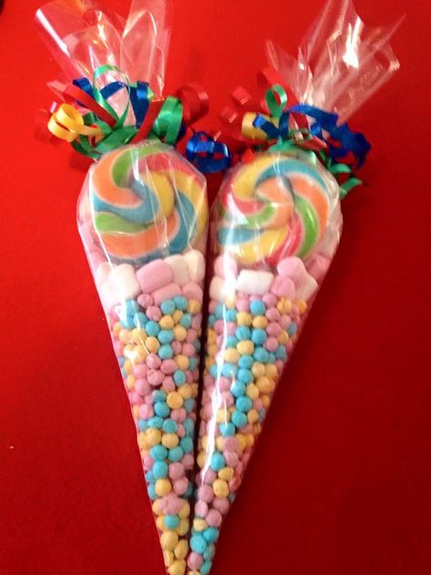 Excited to share the latest addition to my #etsy shop: Sweet cones Candy Cones Diy, Sweet Cones Ideas Diy, Candy Cones Ideas, Sweet Cones Ideas Kid Parties, Sweet Cones Ideas, Cone Treats, Sweetie Cones, Party Candy Bags, Candy Theme Birthday Party