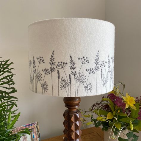 Table Shade, Room Decor Girl, Butterfly Nursery Decor, Lamp Boho, Butterfly Lamp, Butterfly Nursery, Lampshade Makeover, Bag Embroidery, Lampshade Designs