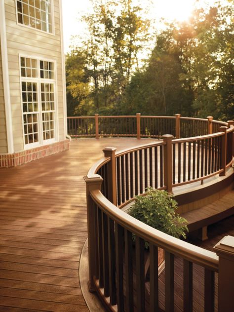 Investigate your options for deck stairs and steps, get tips on how to add them… Groups Photo, Curved Deck, Deck Railing Design, Architecture Unique, Houses Architecture, Dream Deck, Balcony Railing Design, Real Estat, Balcony Railing