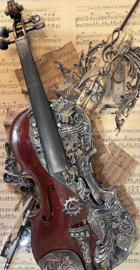 Instrument Case Decorated, Decorated Violin, Gothic Clown, Violin Design, Violin Art, Steampunk Mixed Media, Steampunk Aesthetic, Kang Ho Song, Instruments Art