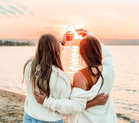 best friend photoshoots aren't super common, BUT THEY SHOULD BE.☀️🩷 who doesn't want to hangout on the beach with their bestie and their dog, have some wine, and have someone capture you and the sunset?! Such a fun shoot! #traversecityphotographer #traversecityfamilyphotographer Best Friend Wine Photoshoot, Bestie Photoshoot Ideas Beach, Friend Shoot Ideas Photoshoot, Best Friend Shoot Photography, Best Friend Vacation Pictures, 2 Friends Photoshoot, Wednesday Photoshoot, Bestie Photo Shoot, Winery Photoshoot