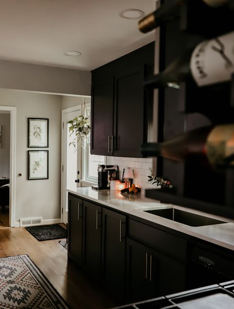 Black Kitchen Cabinets Black Cabinet Rv, Kitchen Decor Black Appliances, White Countertops Black Cabinets, Black Cabinets Small Kitchen, Kitchen Cabinets Black, Tiny Black Kitchen, Black Cabinets Kitchen, Black Kitchen Aesthetic, Dream Home Aesthetic