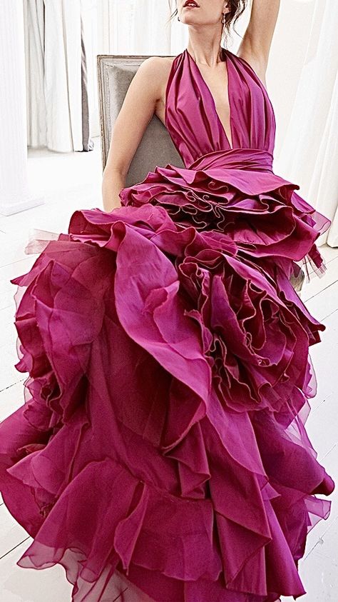 Zac Posen - Not Ordinary Fashion #fashion is art Haute Couture Gowns, Viva Magenta, Cerise Pink, Fashion Cover, Minimal Chic, Zac Posen, Couture Gowns, Stylish Fashion, Audrey Hepburn