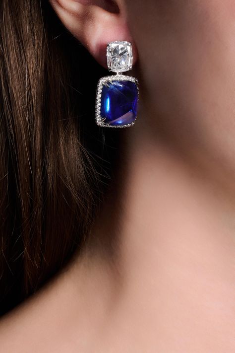 Diamond Jewerly, Blue Diamond Earrings, Sapphire Jewellery, Blue Sapphire Jewelry, Magnificent Jewels, Ear Clips, Bridal Fashion Jewelry, Classy Jewelry, Beautiful House