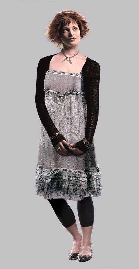 Alice Cullen Outfits Breaking Dawn, Victoria Twilight Outfit, Alice Cullen Fashion, Alice Cullen Style Outfits, Alice Twilight Outfits, Alice Cullen Outfits, Victoria Twilight, Twilight Characters, Alice Twilight