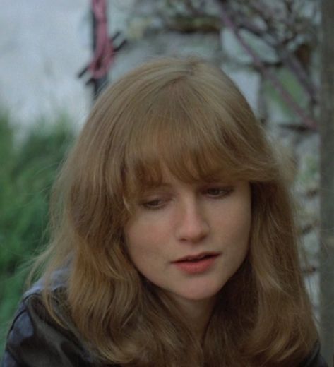 Loulou (1980) Isabelle Huppert Young, Alexandra Core, Bangs Inspo, French Actors, Peaky Blinders Poster, 20th Century Women, Sweet Briar, Isabelle Adjani, Isabelle Huppert