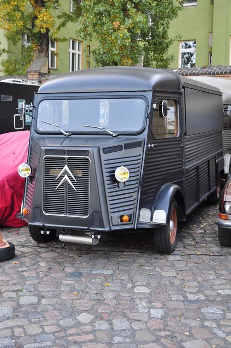 Citroen Van, Citroen Type H, Citroen H Van, Classic European Cars, Citroen Car, Small Trucks, Exclusive Cars, Cool Vans, Vintage Truck