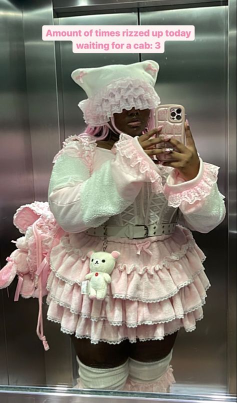 Plus Size Cutecore Outfit, Erokawa Outfits, Plus Size Cute Outfits Aesthetic, Gyaru Fashion Plus Size, Kawaii Outfit Plus Size, Plus Size Cutecore, Pink Core Outfits, Girly Outfits Plus Size, Bimbocore Outfits Plus Size