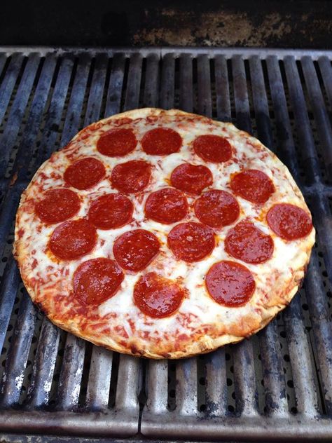 Grilling Frozen Pizza – A Summer Alternative To Baking http://www.stockpilingmoms.com/2013/06/grilling-frozen-pizza-a-summer-alternative-to-baking/ Frozen Pizza On The Grill, Popular Crockpot Recipes, Conversions Chart, Baking Summer, Grilled Pizza Recipes, Baking Pizza, Bbq Pizza, Grilled Pizza, Traeger Grill