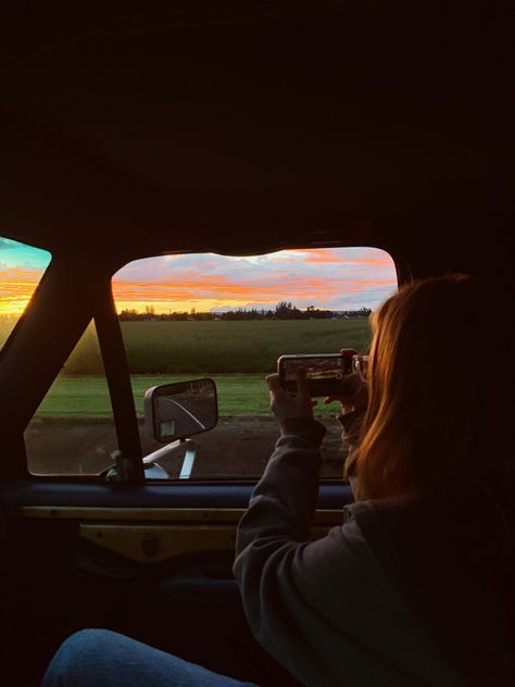 Oregon Sunset, Sun Aesthetic, Chasing Sunsets, Vsco Aesthetic, Sun Nature, Chasing The Sun, Sunset Aesthetic, Prayer Board, Sunset Photos