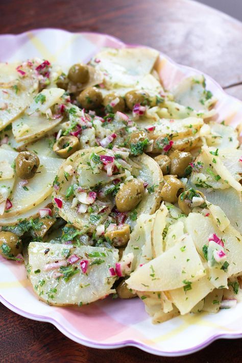 Mediterranean Potato Salad Salad With Sardines, Traditional Potato Salad, Sweet Potato Salad, Red Onion Relish, Onion Relish, Best Salad Recipes, Green Olives, Peppers Recipes, Fruit And Veg