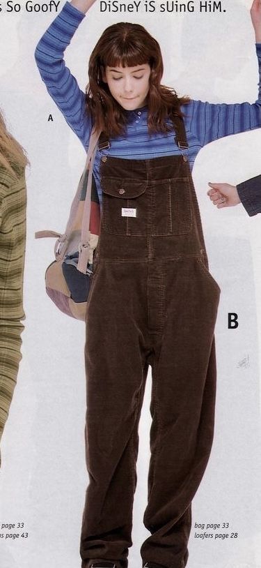 Brown Overalls Outfits, Carpenter Pants Outfit, Brown Overalls, Baggy Overalls, Viral Photo, Overall Outfit, Overalls Outfit, Mode Inspo, Character Outfits