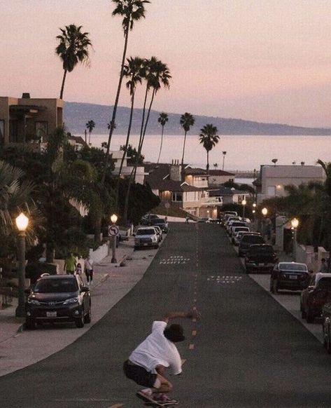 Bad Aesthetic, Skateboard Wallpaper, Skateboarding Aesthetic, Skate Aesthetic, Skateboard Aesthetic, Skate Photos, California Aesthetic, Trap Rap, Sky Night