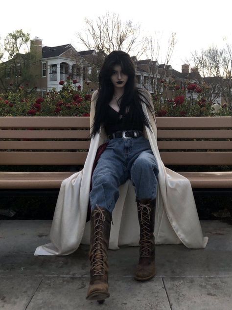 Sinister Darling, Alt Girls, Aesthetic Grunge Outfit, I Love Girls, Edgy Outfits, Goth Fashion, Grunge Outfits, Gothic Fashion, Look Cool