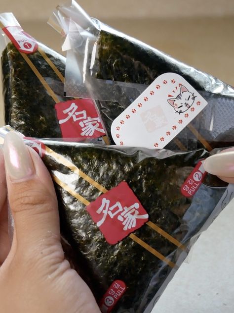 Triangle Kimbap Aesthetic, Tuna Triangle Kimbap, Triangle Kimbap, Korean Kimbap, Sushi Wrap, Seaweed Wrap, Tuna Mayo, Korean Grocery, Nori Seaweed